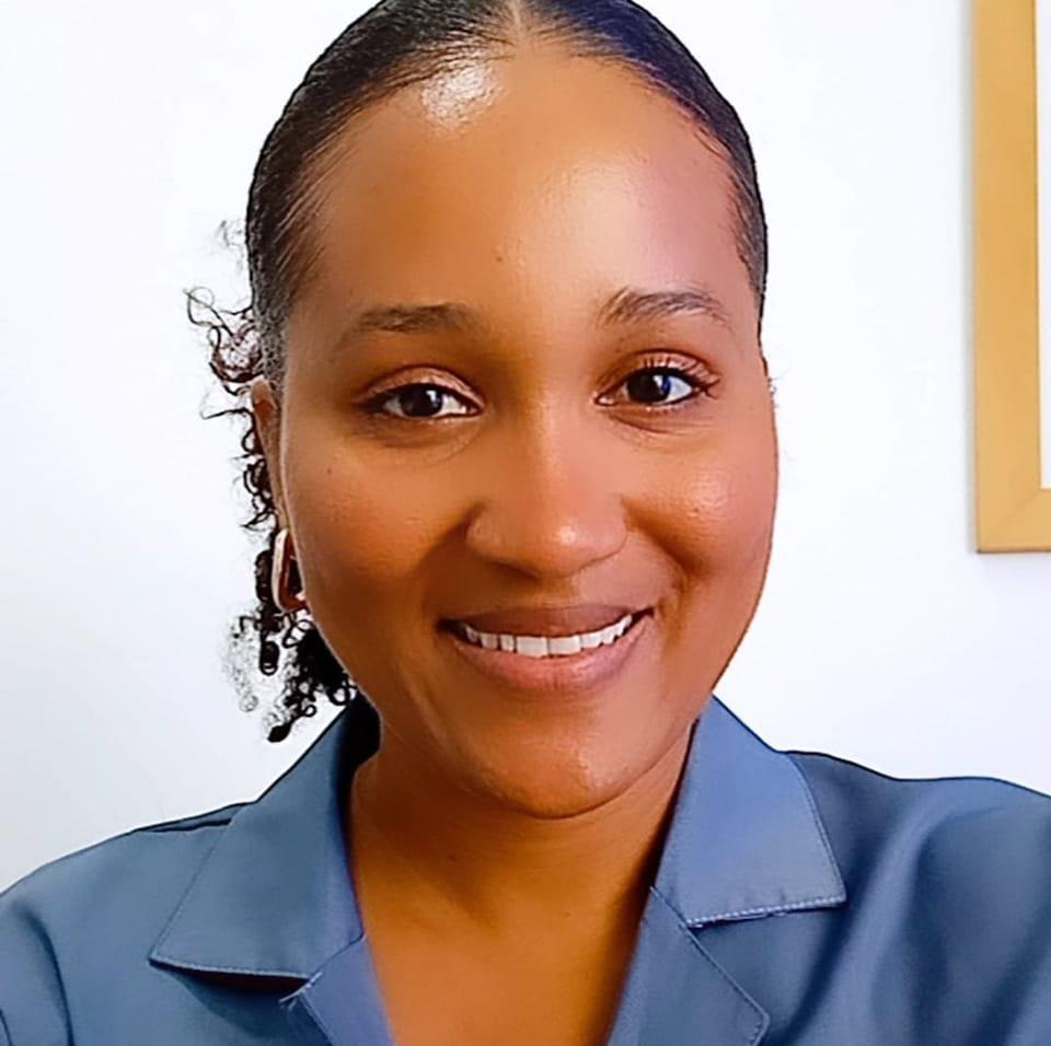 Fotografia de Alissa Mendes, autora de Meus Sentidos em Poesia